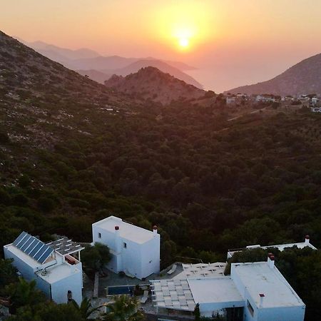 Mourtzanakis Residence - Traditional Eco Hotel In Akhládha Esterno foto