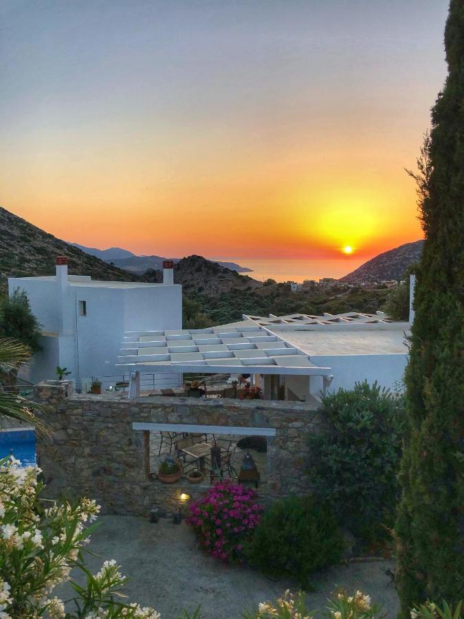 Mourtzanakis Residence - Traditional Eco Hotel In Akhládha Esterno foto