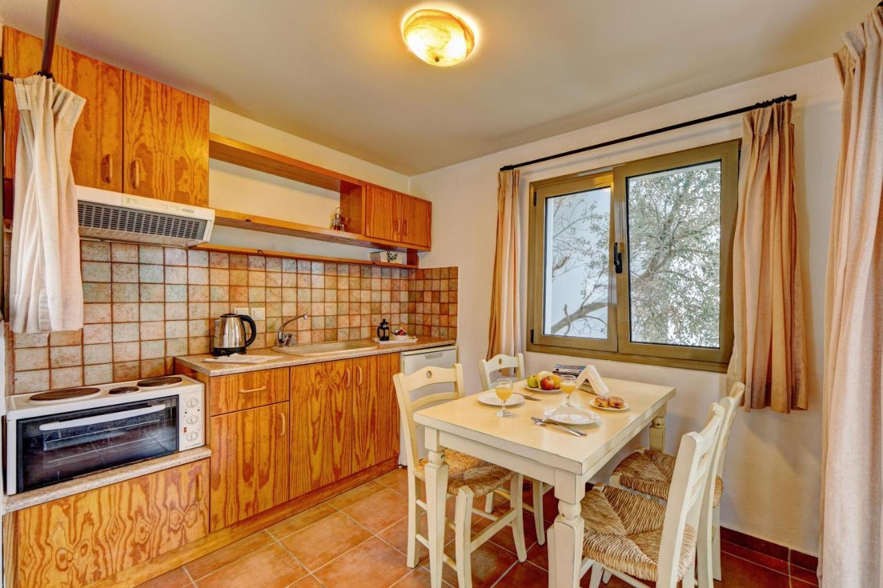 Mourtzanakis Residence - Traditional Eco Hotel In Akhládha Esterno foto