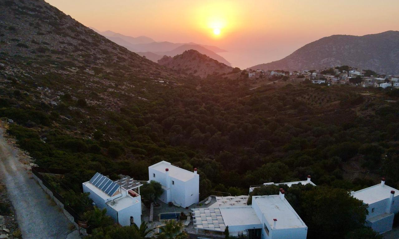 Mourtzanakis Residence - Traditional Eco Hotel In Akhládha Esterno foto