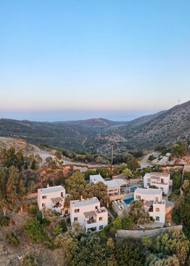 Mourtzanakis Residence - Traditional Eco Hotel In Akhládha Esterno foto