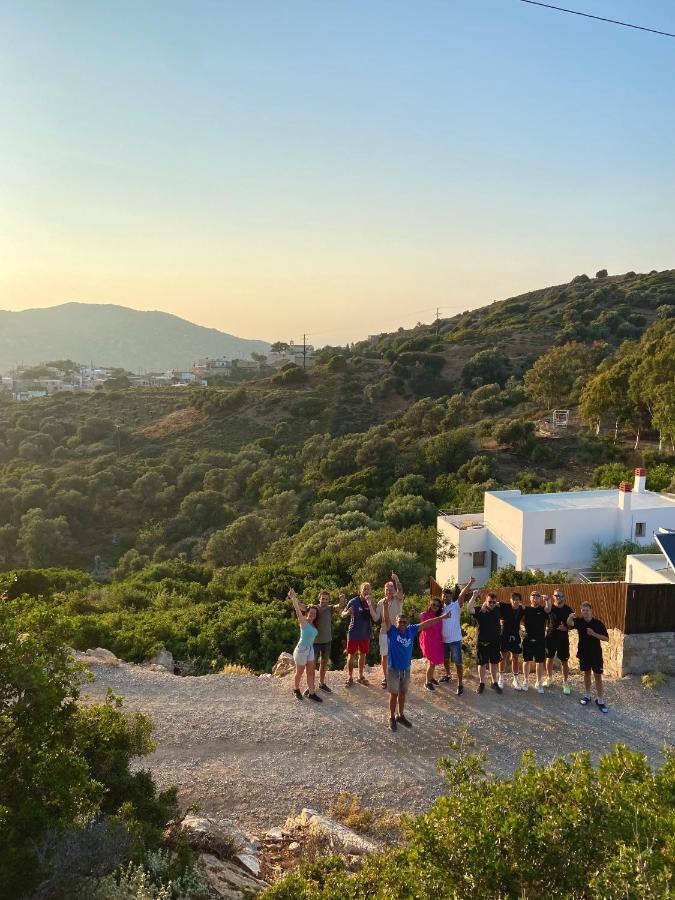 Mourtzanakis Residence - Traditional Eco Hotel In Akhládha Esterno foto