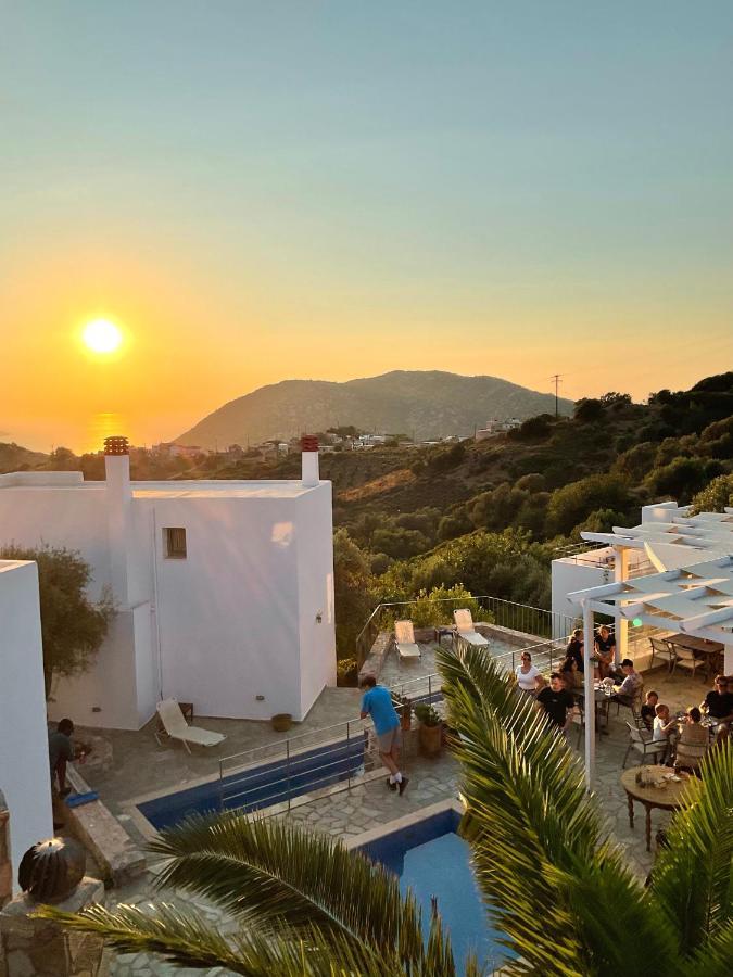 Mourtzanakis Residence - Traditional Eco Hotel In Akhládha Esterno foto